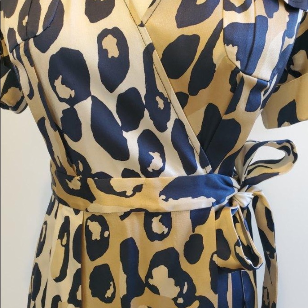 Diane Von Furstenberg Wrap Dress (Dvf Animal Prin… - image 8